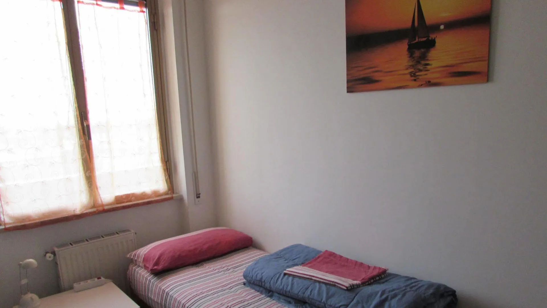 Hostal Thousand Sunny Albergue Roma